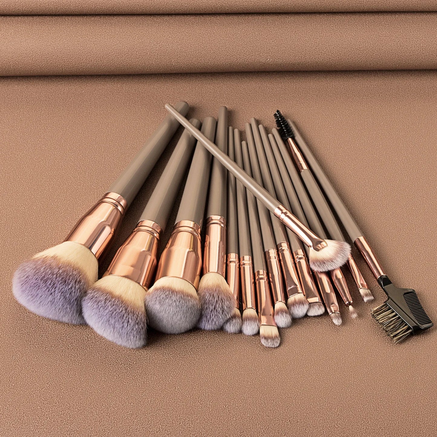 Makeup Brushes Set Face Eyes Make Up Brush Eyelash Eyeshadow Eyebrow Eyeliner Foundation Powder Blush Highlight Lips Brush