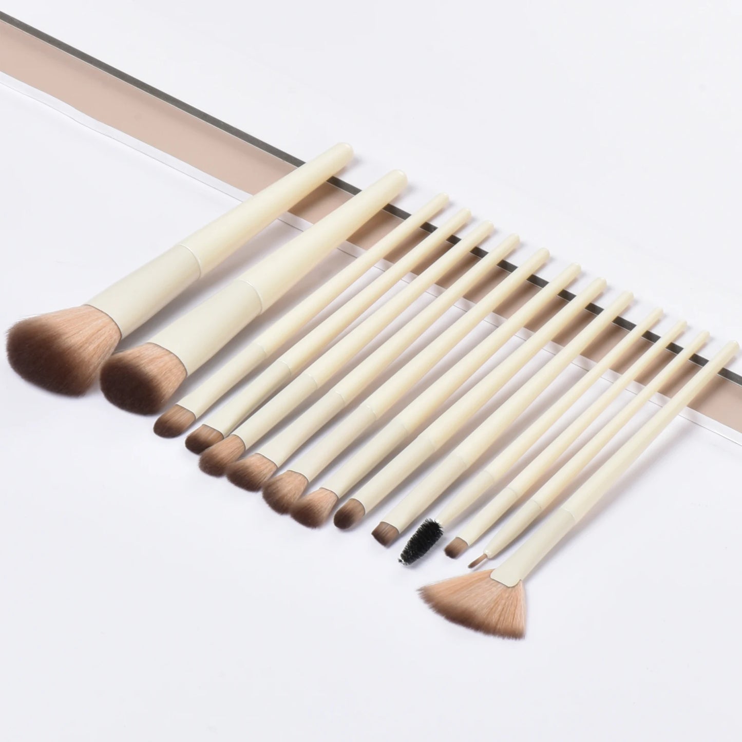 10/14 high quality makeup brush Loose brush Contouring brush Blush foundation Brush Eyeshadow brush Complete makeup tools