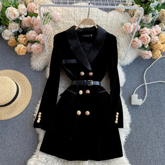 Winter 2023 New Women's Suit Collar Style British Style Double breasted Slim Fit Velvet Dress