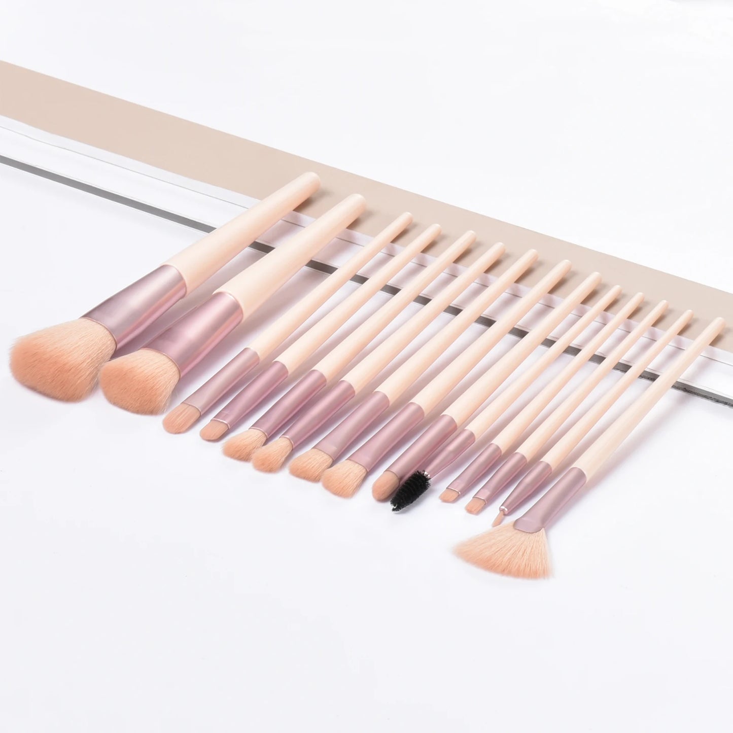 10/14 high quality makeup brush Loose brush Contouring brush Blush foundation Brush Eyeshadow brush Complete makeup tools